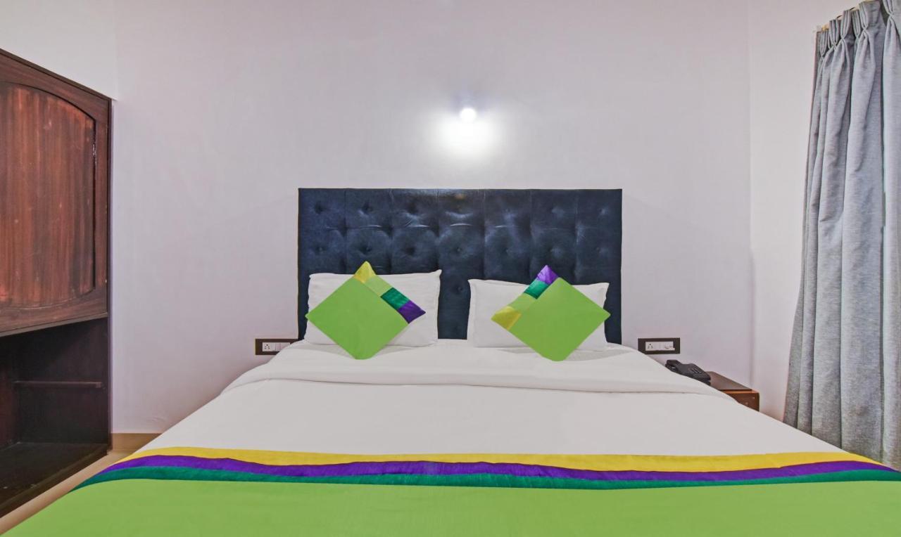 Santa Monica Resort Calangute Esterno foto